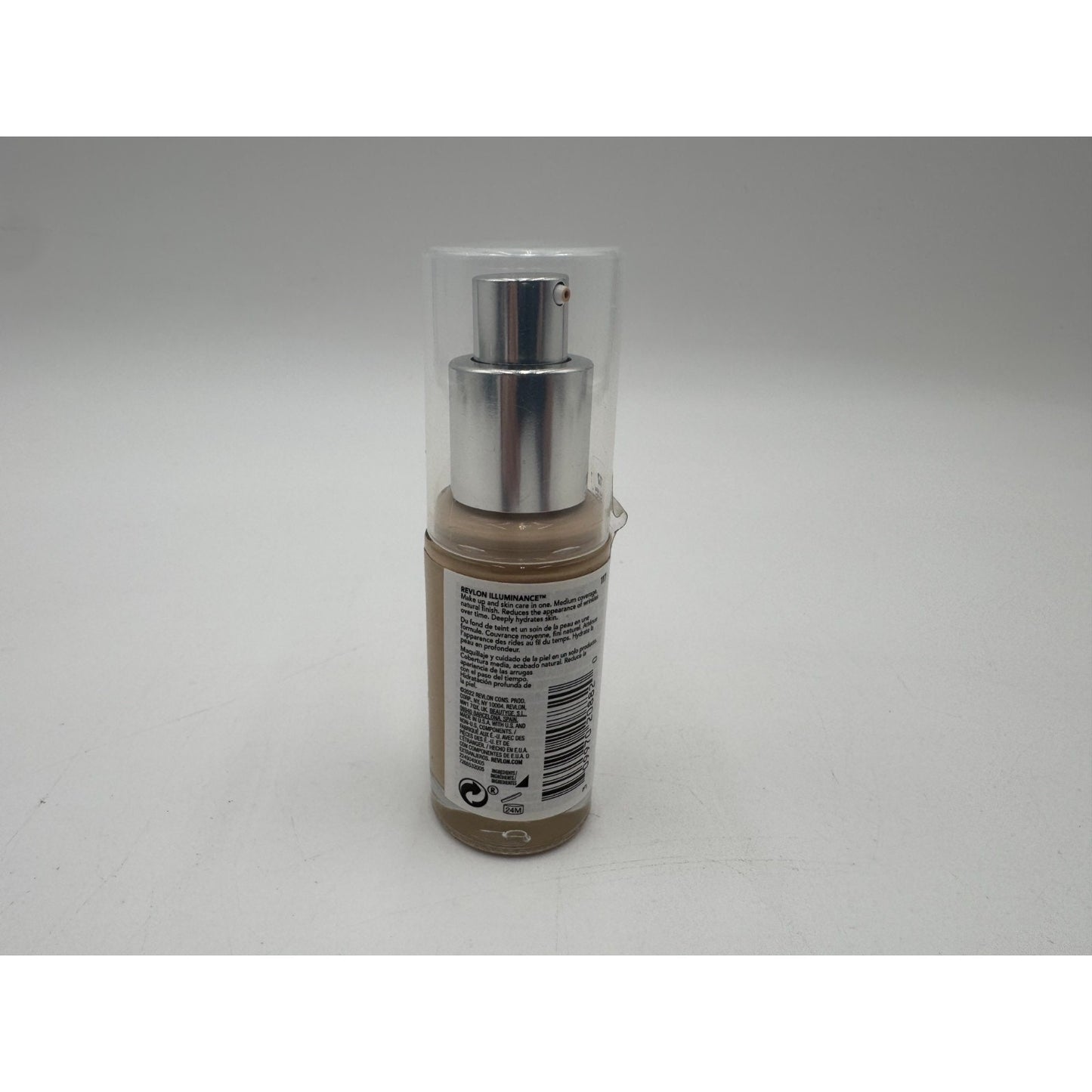 Revlon Illuminance Skin-Caring Foundation 117 Light Beige Hydrating (1 fl oz)