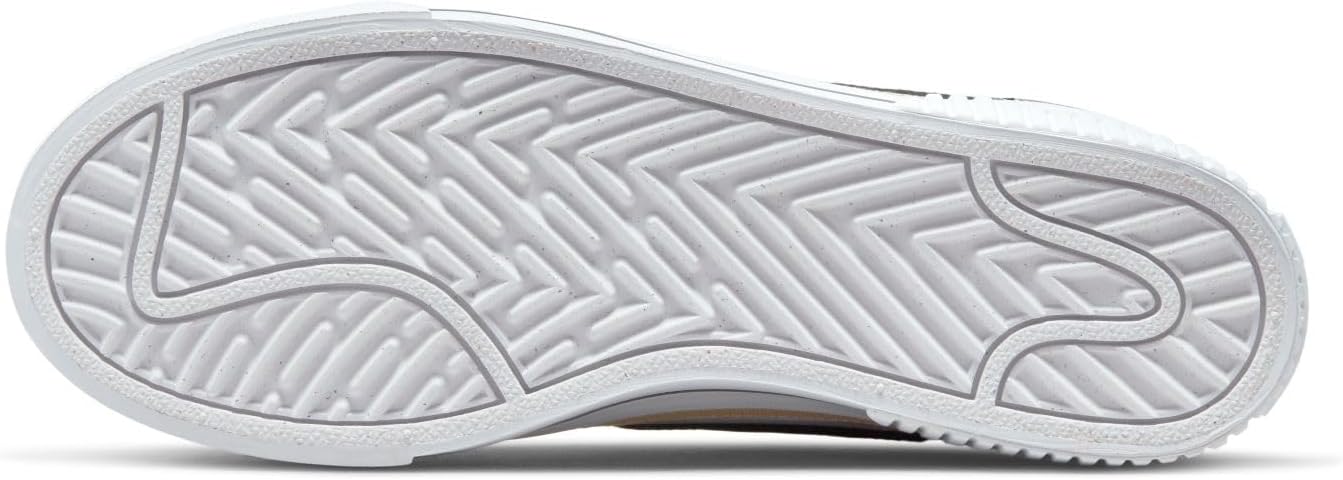 Women’s Nike Court Legacy Lift Size 8 / White / Black / Team Orange