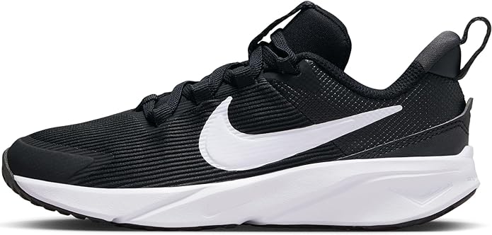 Nike Star Runner Size 5Y / Color Black