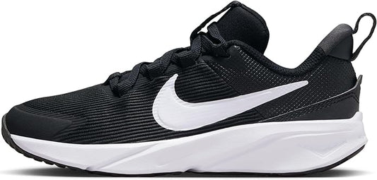 Nike Star Runner Size 5Y / Color Black