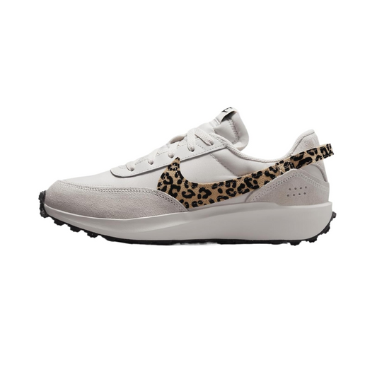 Women's  Nike Waffle Debut – Size 6.5 | Color: Phantom/Sesame